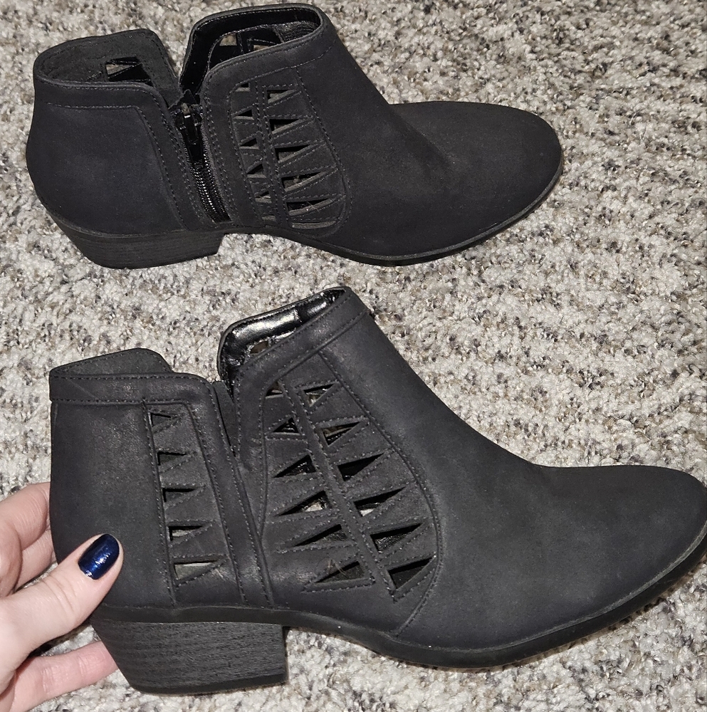 Women's Black Ankle Boots Size 6.5